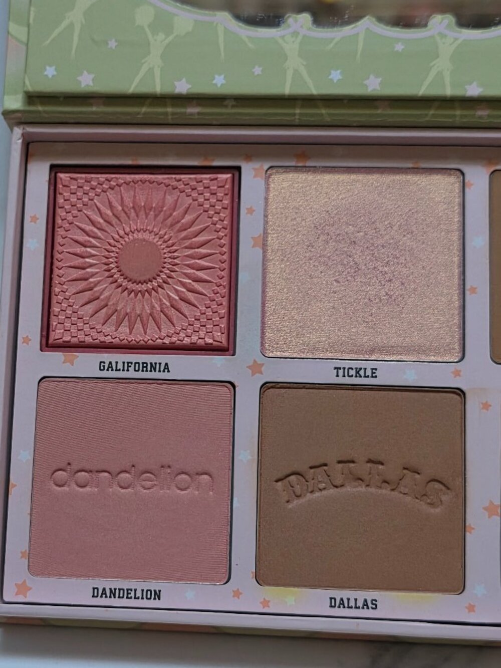 Benefit CHEEKLEADERS Palette (Hoola-Dallas-Galifornia-Dandelion-Tickle) - Picture 3 of 6